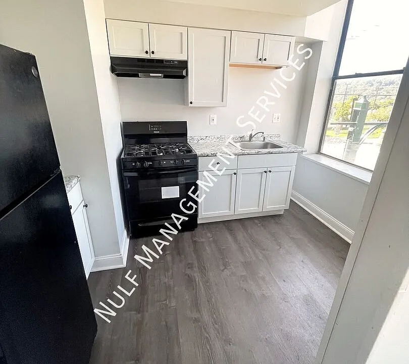 100 E 8th Ave #807-1