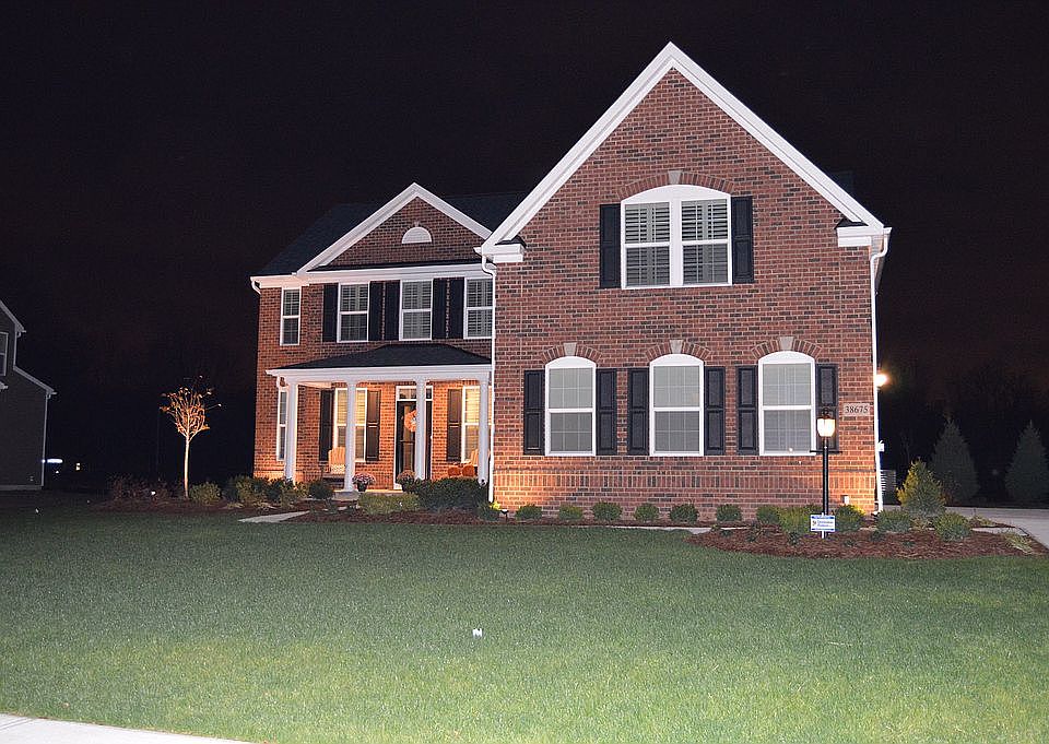 1st image of 38675 Thorton Ln