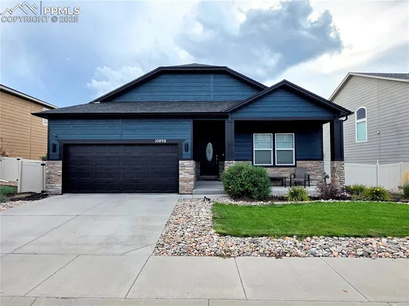 10898 Hidden Prairie Pkwy, Fountain, CO 80817