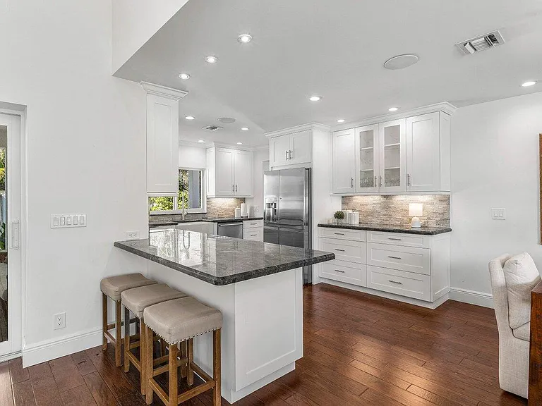 6130 Ridge Ln — Photo 11
