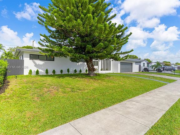 3rd image of 17630 SW 108th Ct