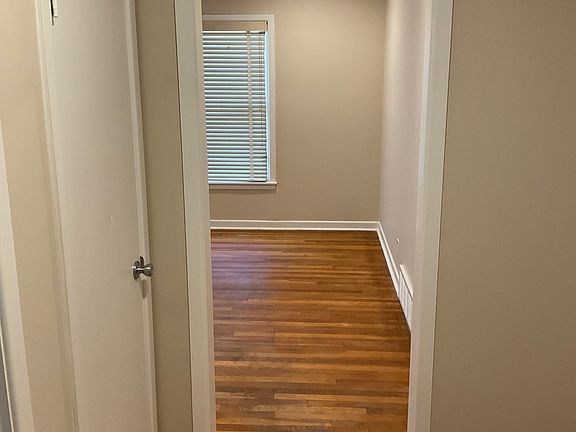 2nd image of 3358 Creston Ave