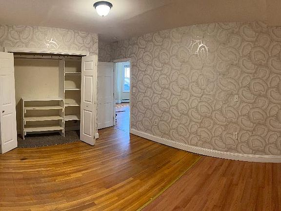 4th image of 80-82 Marble Ave #1