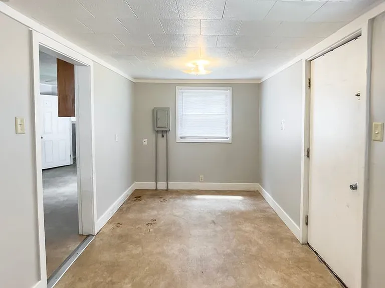2217 S Jefferson St — Photo 23