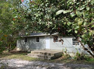 275 Avenue M, Apalachicola, FL 32320