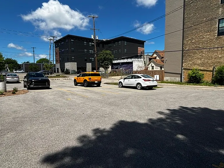 Beautiful Apartments West Grand Neighborhood — Photo 10