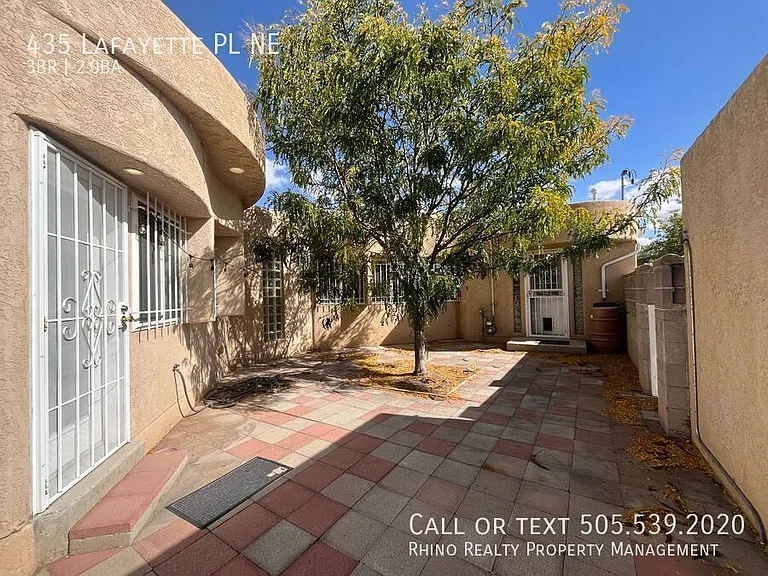 435 Lafayette Pl NE — Photo 23