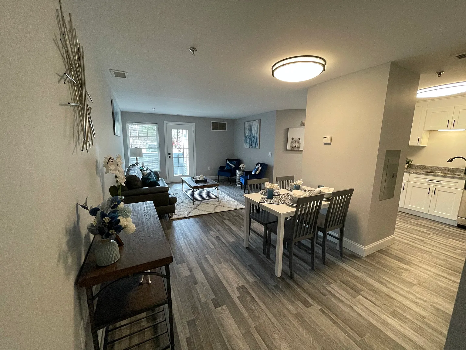 Hollis Commons — Photo 2