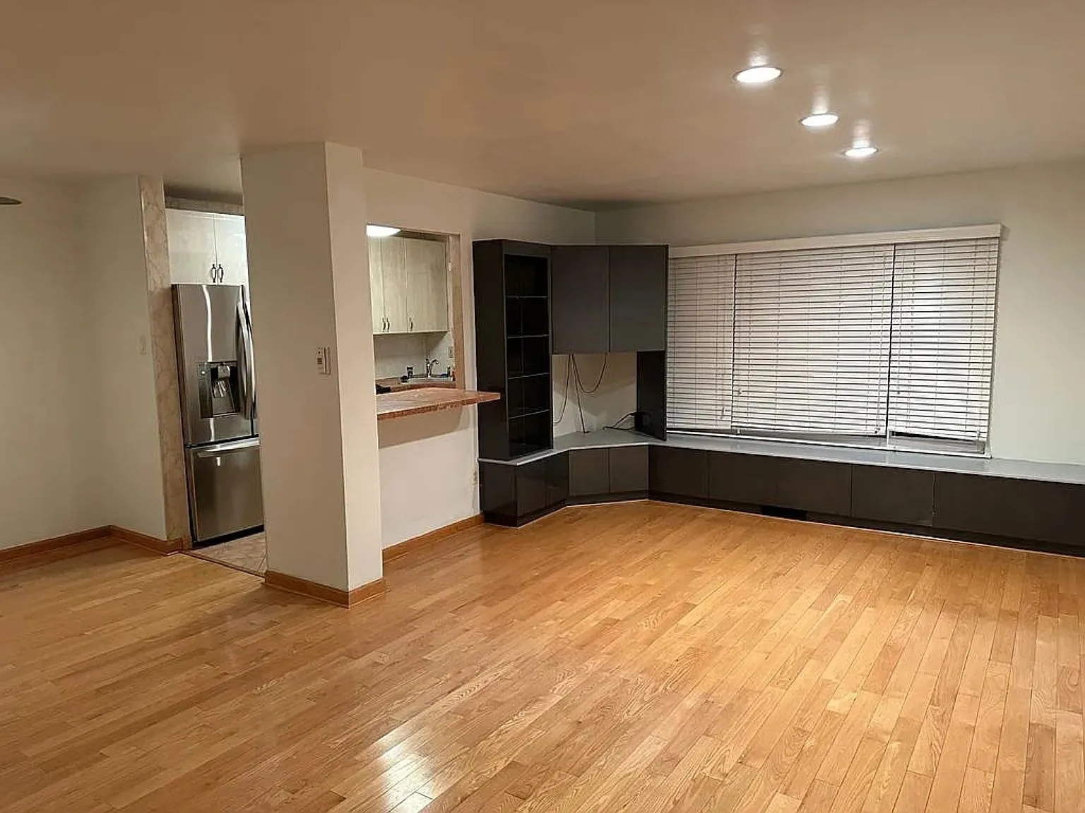 3 bed, 1664 sqft, $2,200 — Photo 3