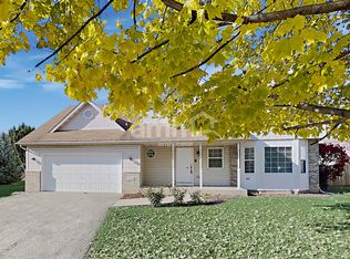 2438 Foxtail Ct, Crest Hill, IL 60403