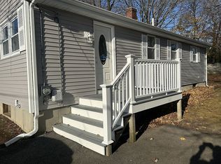 45 Rose Ln, Cumberland, RI 02864