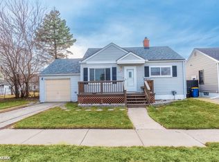 28627 Maple St, Roseville, MI