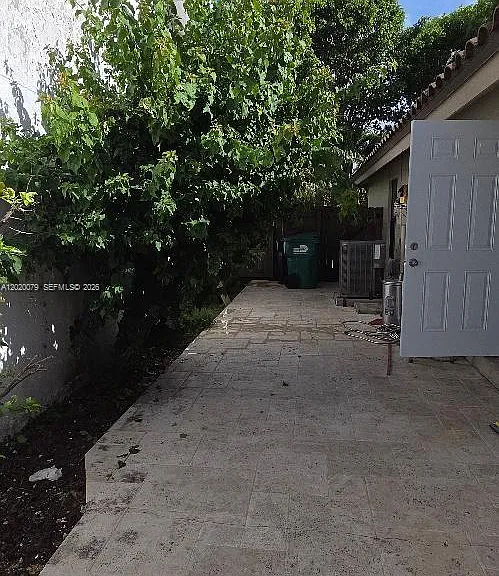 13611 SW 103rd St — Photo 18