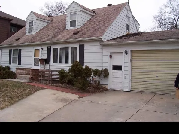 2616B Iowa St #B, Cedar Falls, IA 50613
