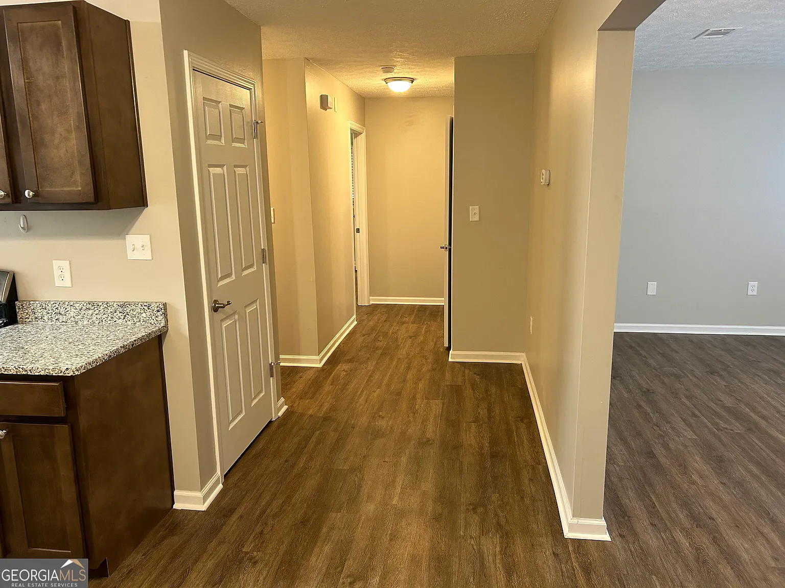 2 bed, 2.0 bath, $1,075 — Photo 3