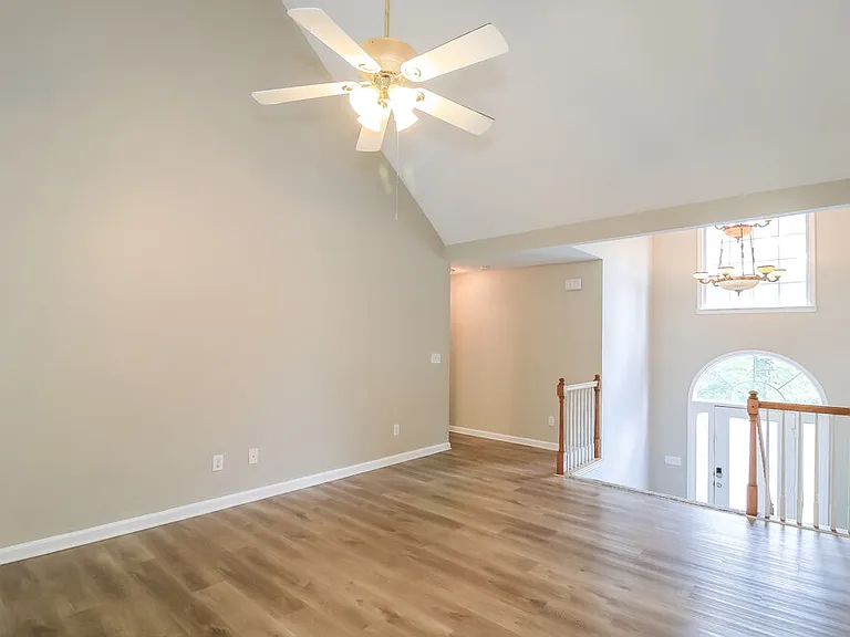155 Byington Dr — Photo 5