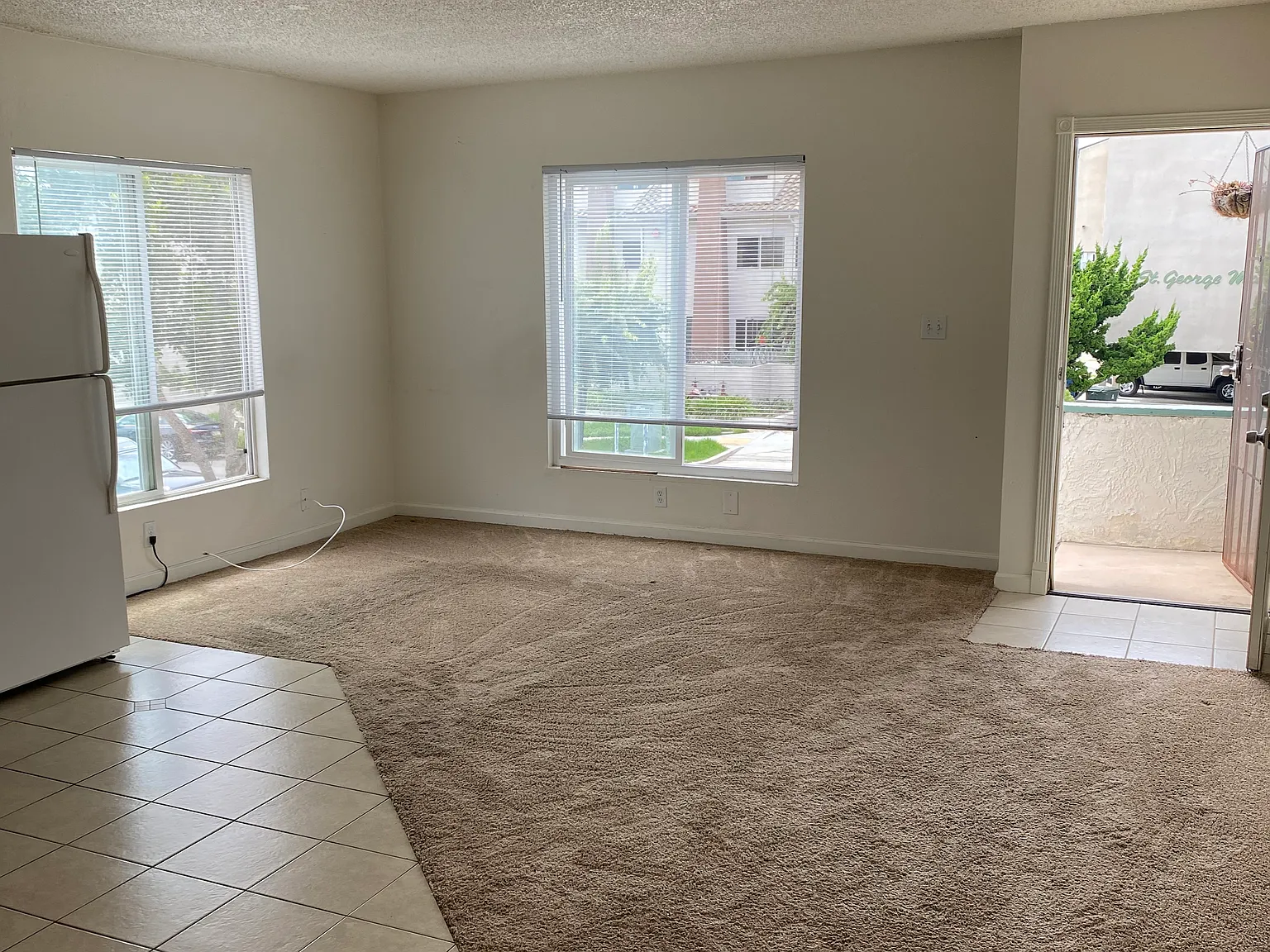 2 bed, 850 sqft, $3,100 — Photo 3