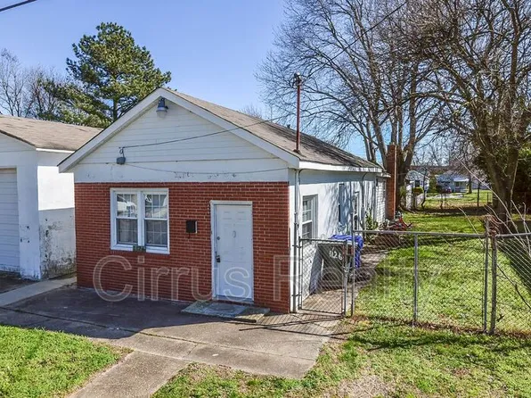 1126 44th St, Newport News, VA 23607