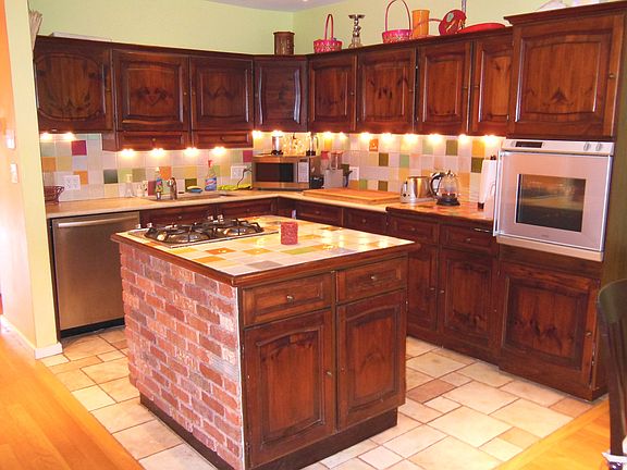 Kitchen/open floor plan