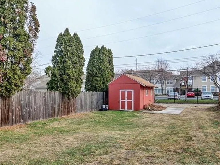 2629 Campbell St — Photo 20