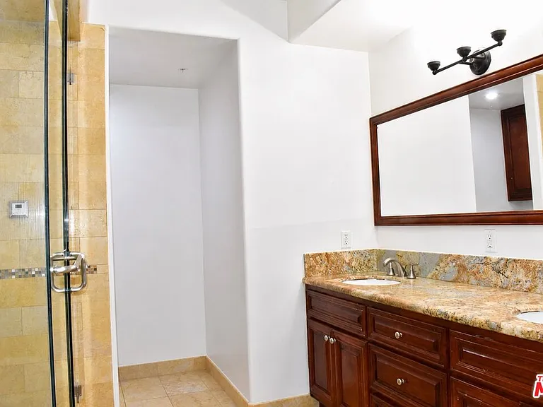 235 S Gale Dr #101 — Photo 13
