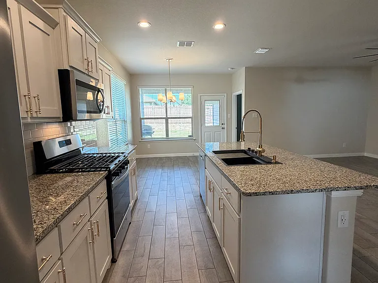 125 Hollytree Ln — Photo 9