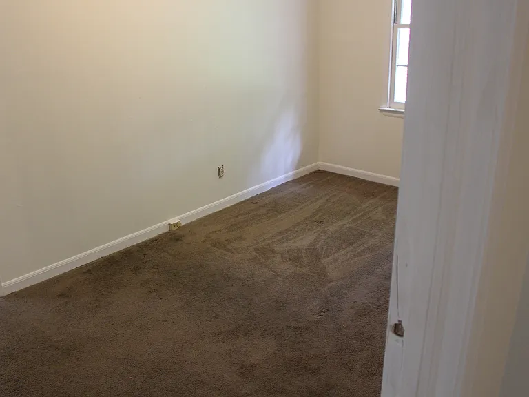1540 Rosewood Cir — Photo 8