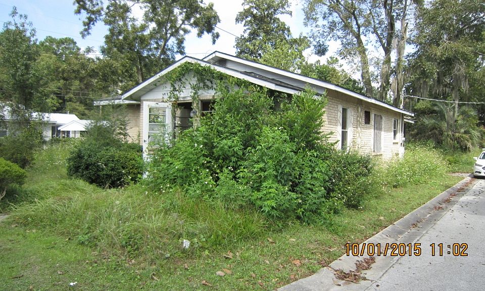 1st image of 375 NE Montana St