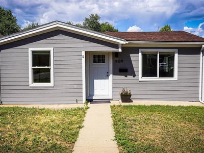 909 Meade Street, Denver, CO 80204