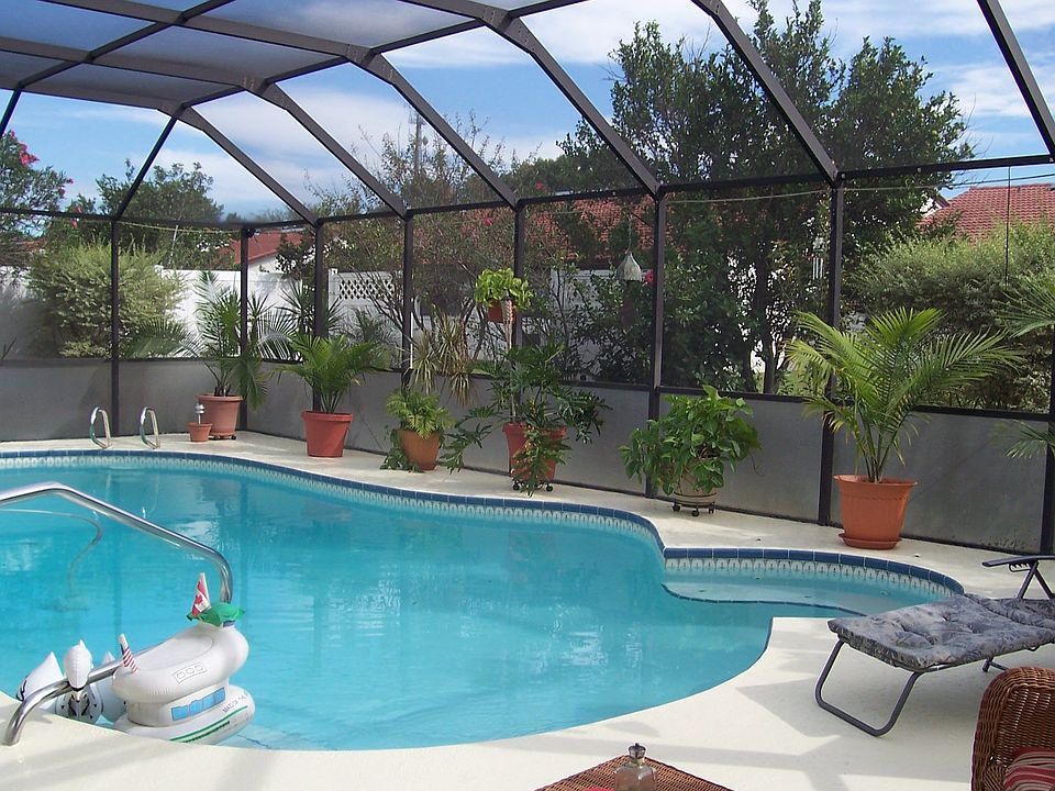 30' diamond brite pool