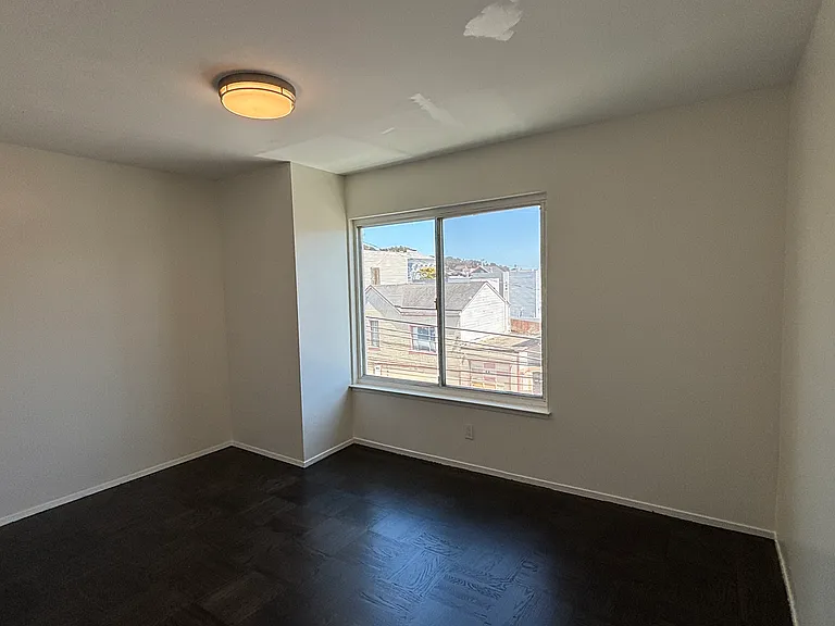 1752 Lane St — Photo 4