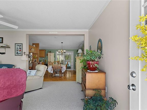 5th image of 408 Leisure Dr