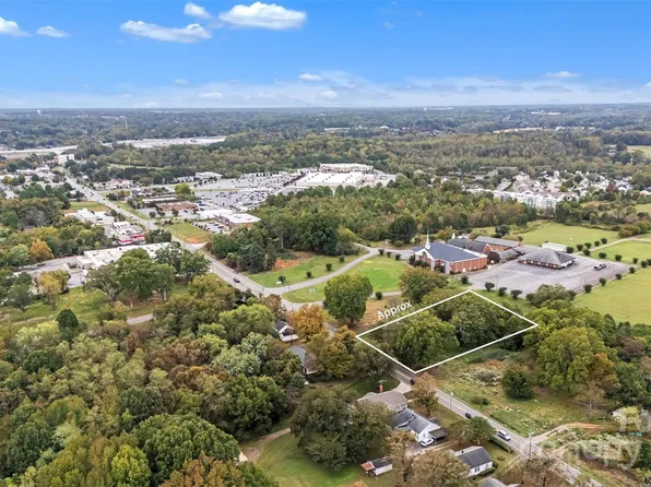 359 Turnersburg Hwy, Statesville, NC 28625