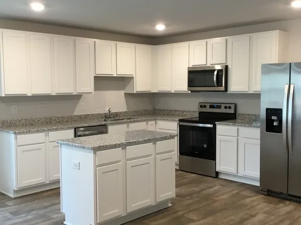 7416 Oak Lake Blvd, Pensacola, FL 32526