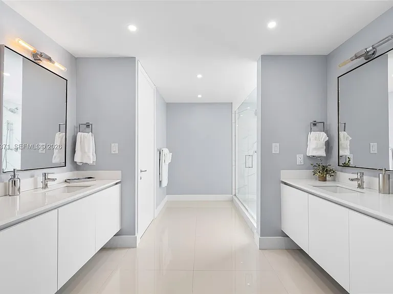 133 Isle Of Venice Dr #4B — Photo 29