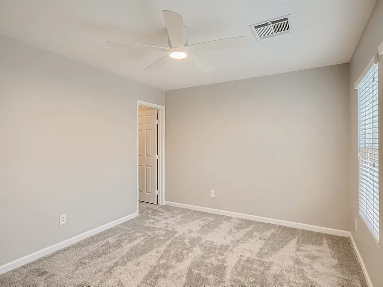 25 Red Oak Canyon St #1 — Photo 20
