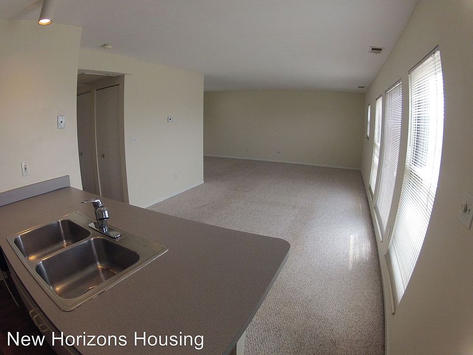 1st image of 330 E Fulton St APT C