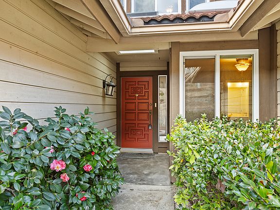 2nd image of 6054 Bernadette Ln
