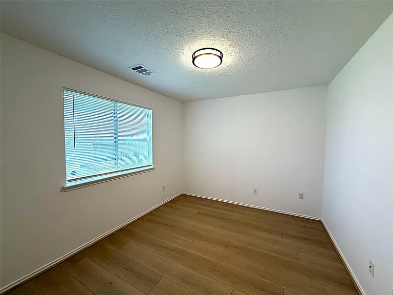 4719 Cypress Dawn Ln — Photo 17