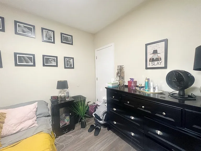 122 London St #2 — Photo 14
