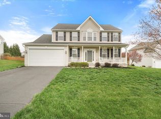 18 Farragut Dr, Keedysville, MD 21756
