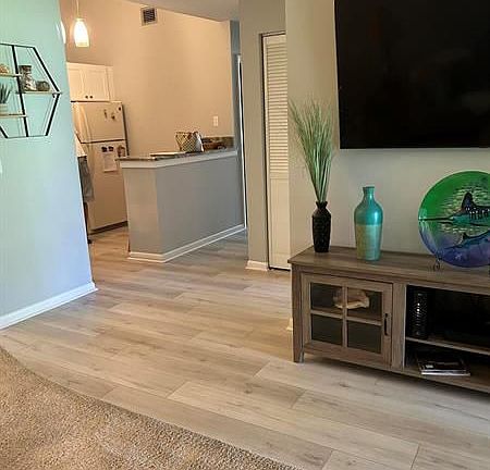 2nd image of 6504 Chasewood Dr APT H