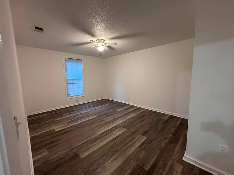 1543 Theresa Dr #A — Photo 12