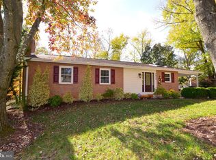 7008 Galgate Dr, Springfield, VA 22152
