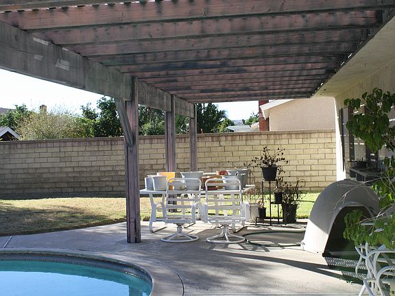 5th image of 4195 Margarita St