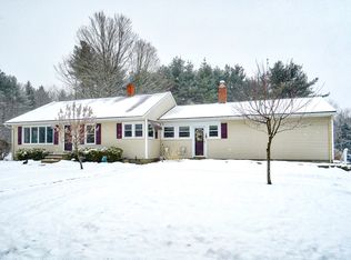 2 Hideaway Ln, Hollis, NH 03049