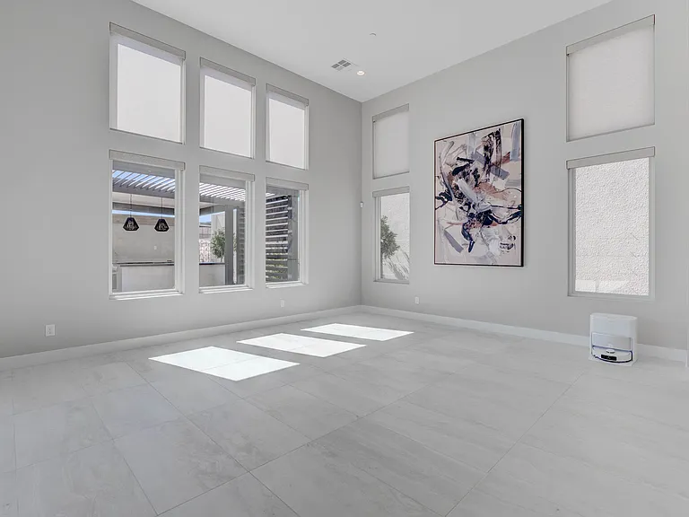 10949 Rossa Peak Ave — Photo 36