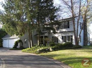 7529 Locklin, West Bloomfield, MI 48324