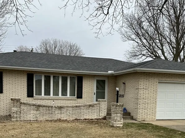 904 E Cleveland St, Ladd, IL 61329