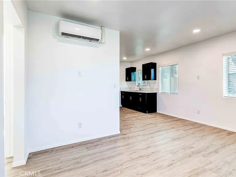 10108 Fernglen Ave — Photo 15